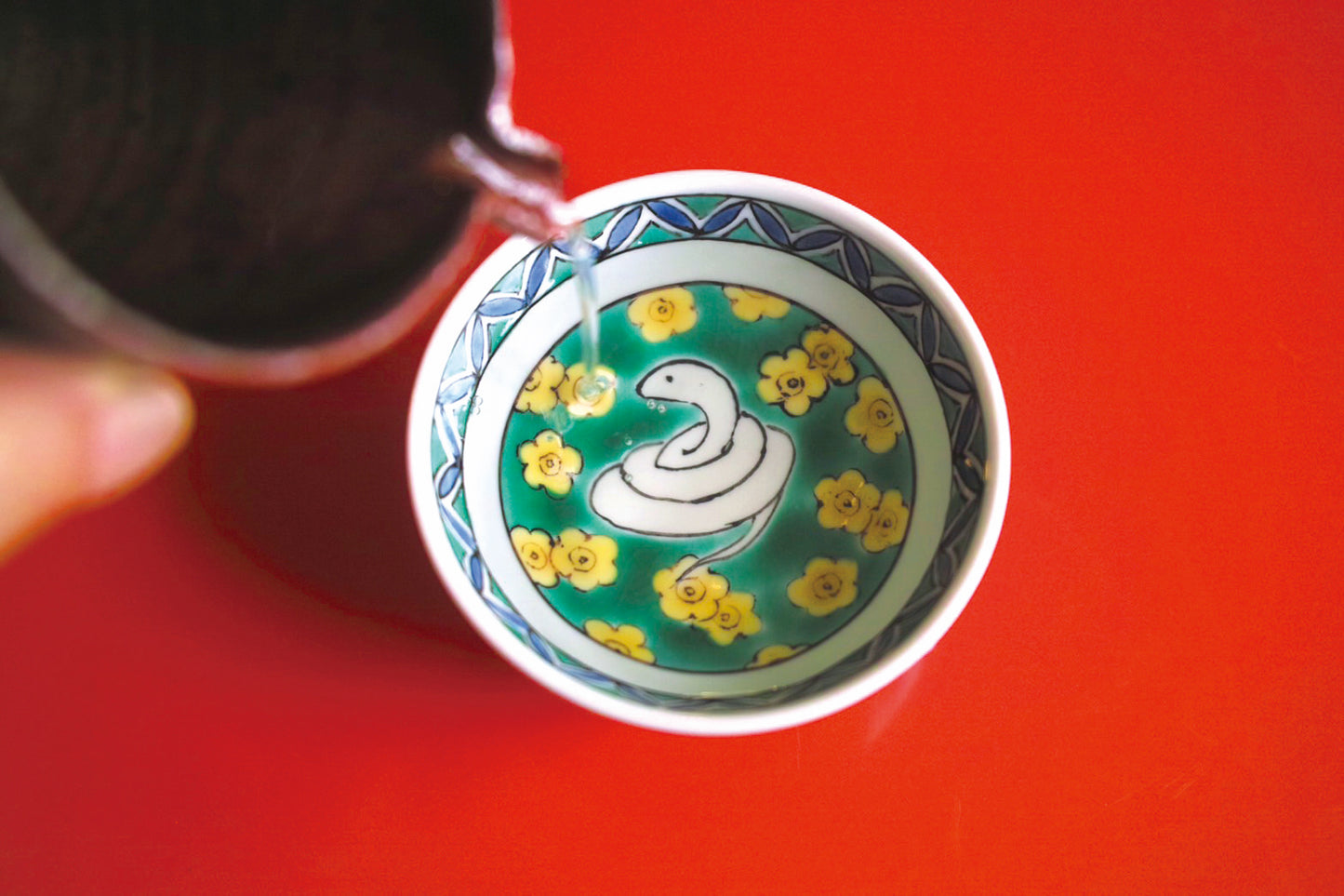 干支盃  色絵 巳