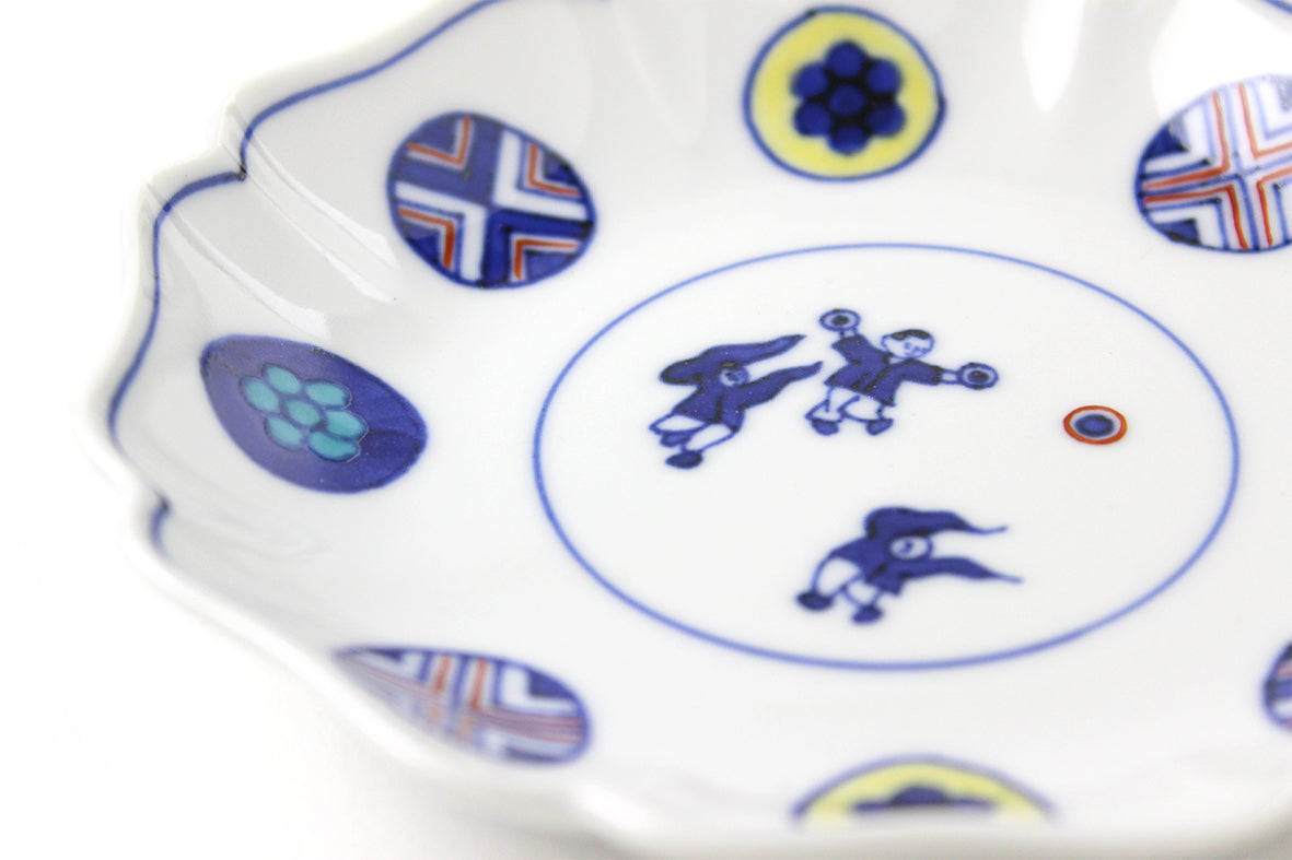 花型皿中 丸紋遊童子